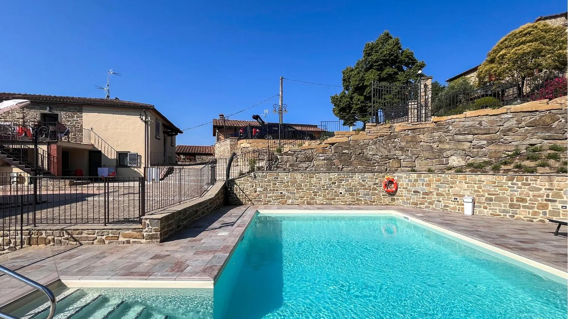 2 Bedroom Gorgeous Apartment In Castel Focognano イタリア